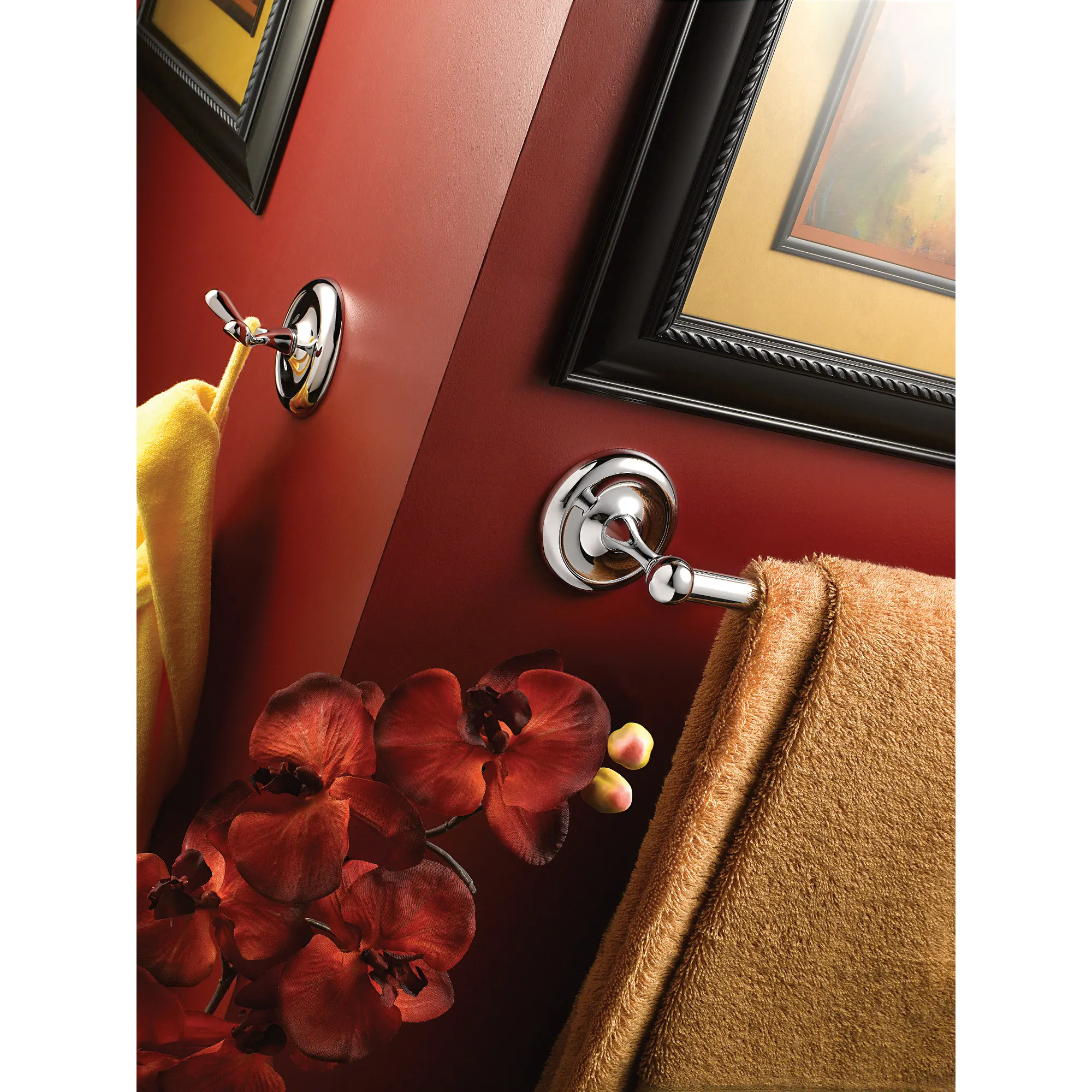 Yorkshire 18 Towel Bar - Image 3