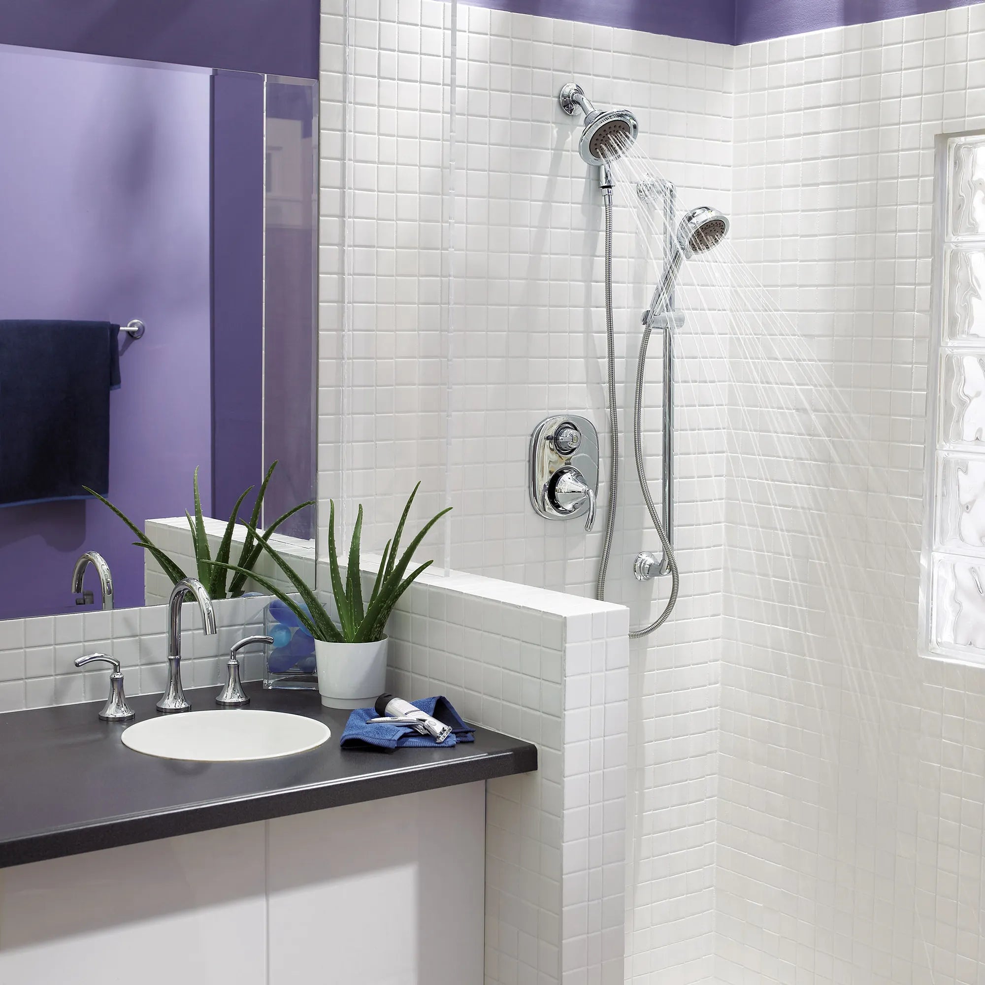 Moen One-Function 5 7/8 Diameter Standard Spray Head - Image 2