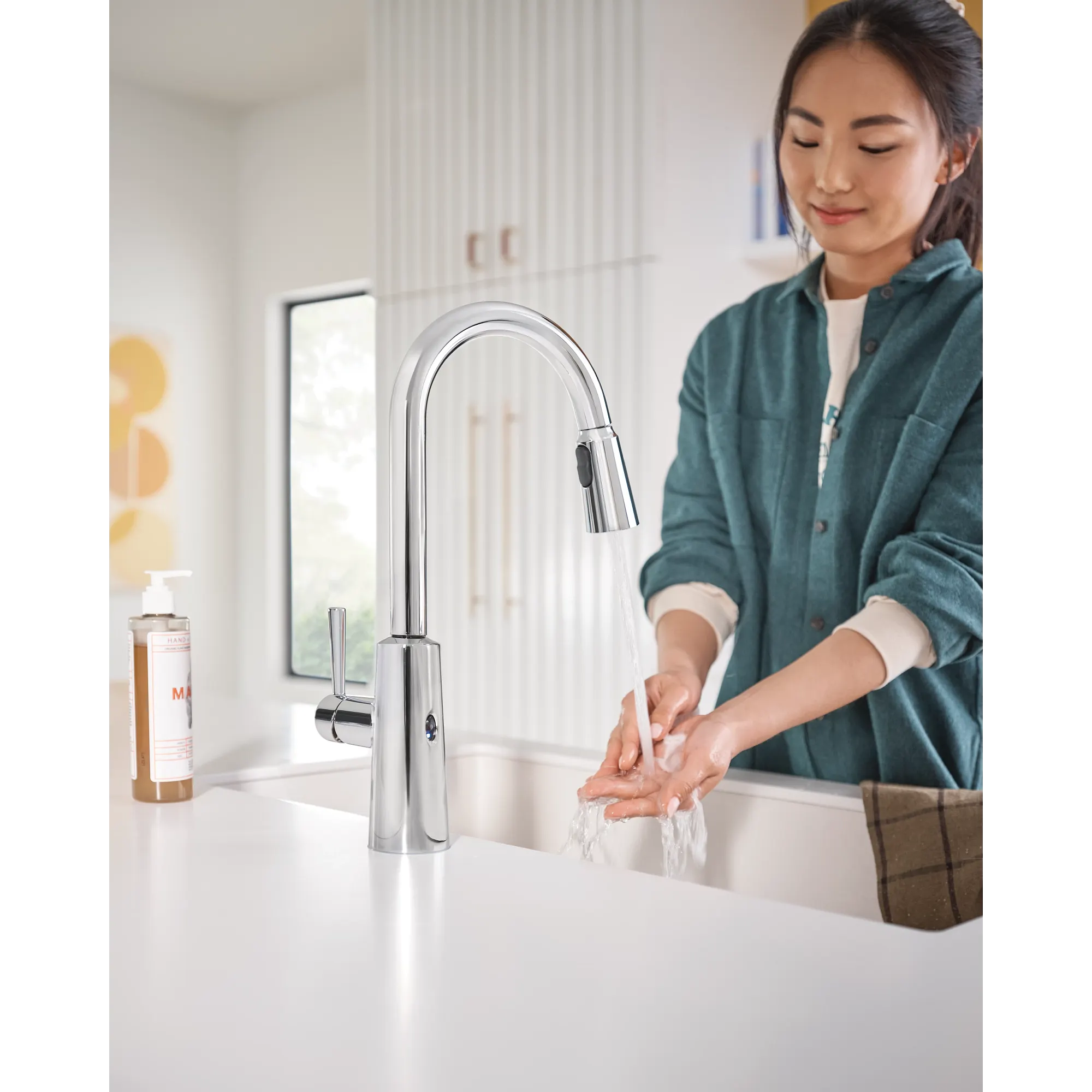 Riley MotionSense Wave One-Handle High Arc Pulldown Kitchen Faucet - Image 8