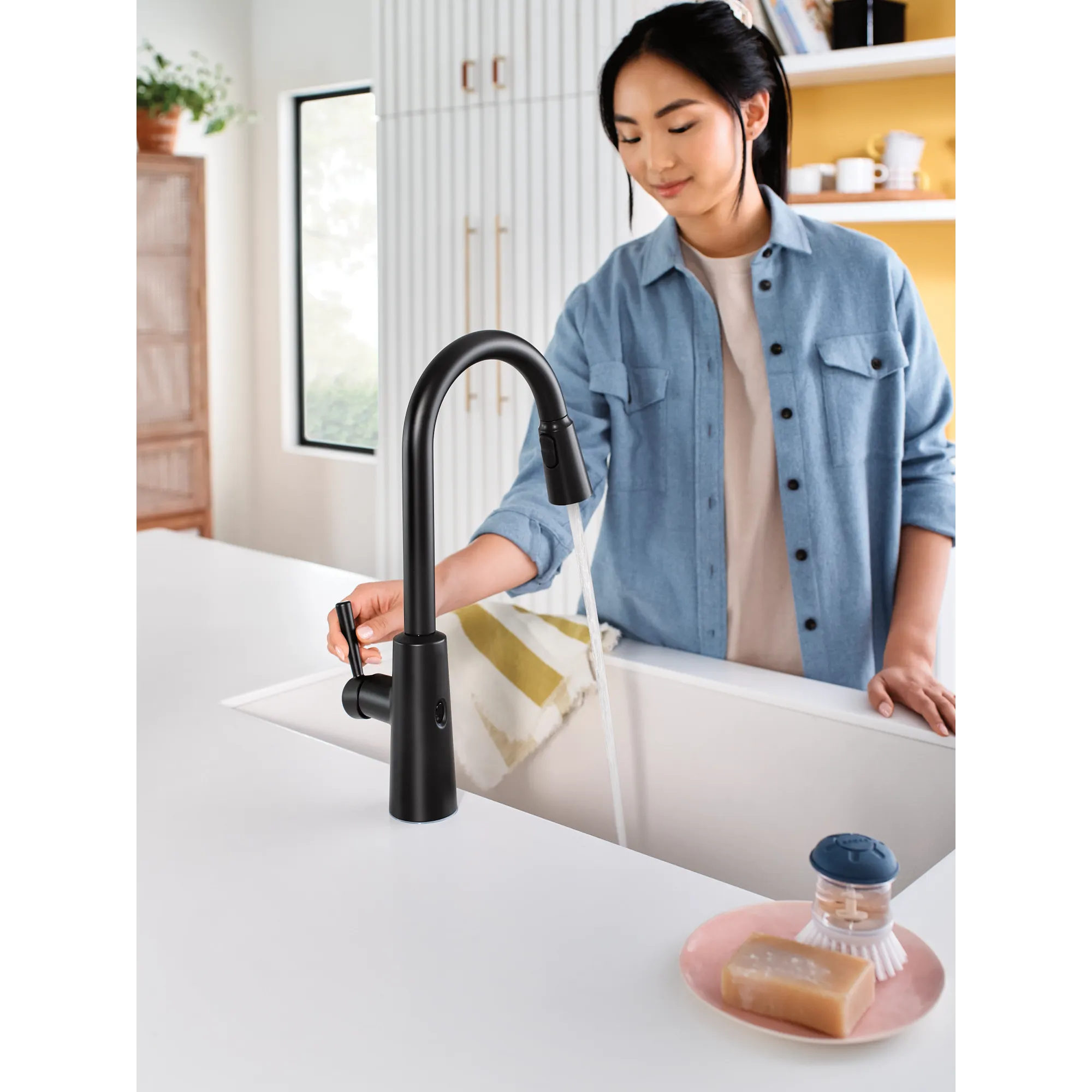 Riley MotionSense Wave One-Handle High Arc Pulldown Kitchen Faucet - Image 26