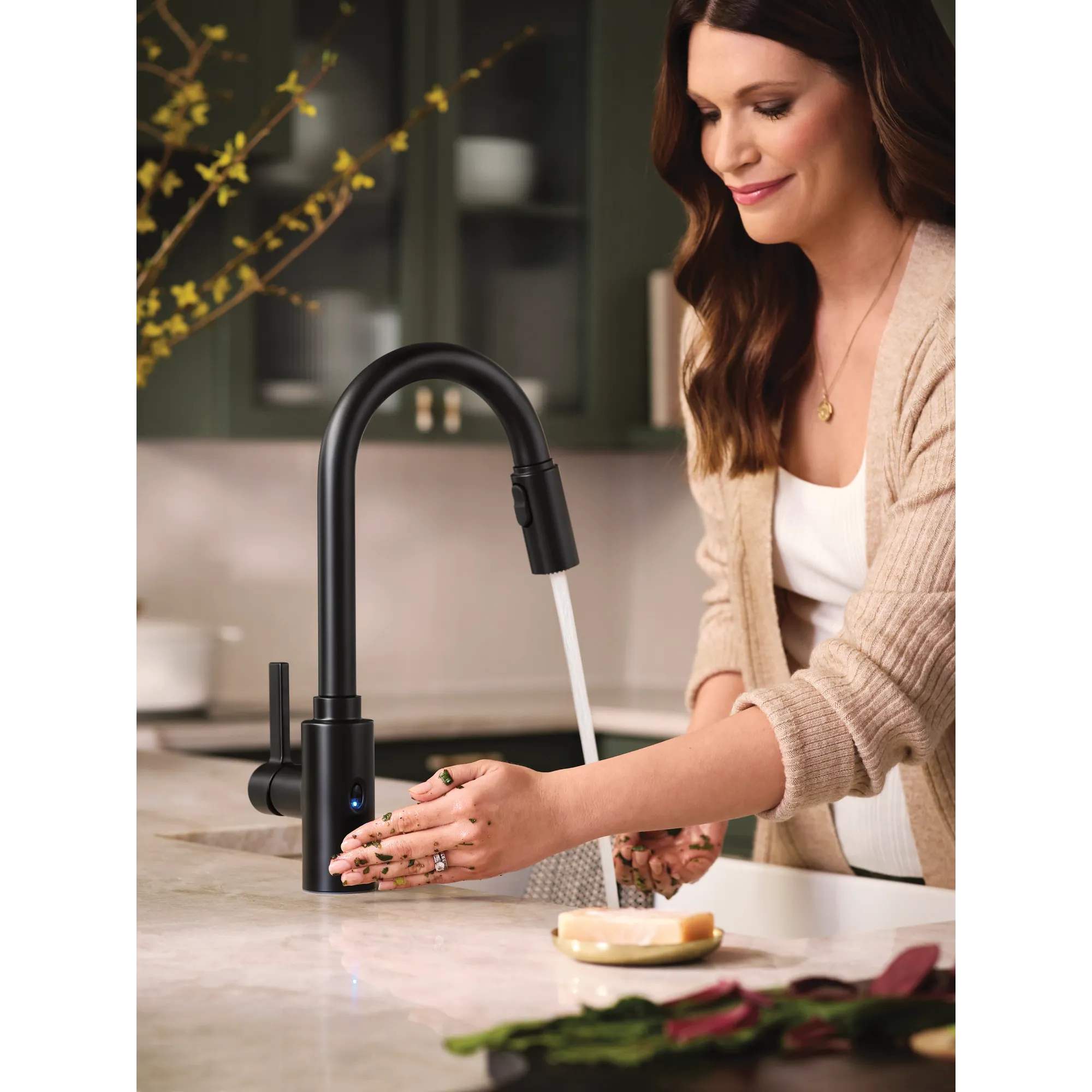 Genta LX MotionSense Wave Single Sensor One-Handle High Arc Pulldown Kitchen Faucet - Image 30
