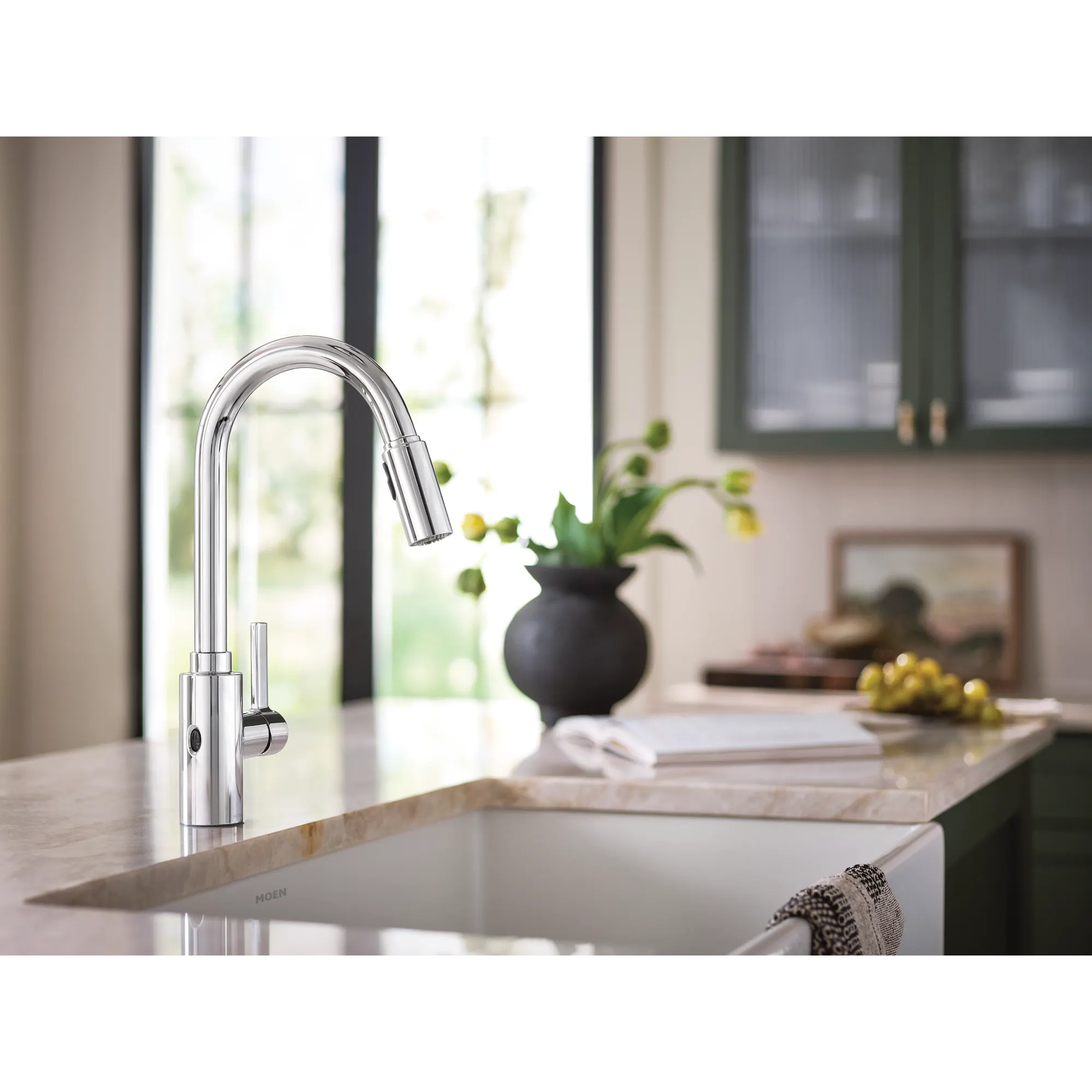 Genta LX MotionSense Wave Single Sensor One-Handle High Arc Pulldown Kitchen Faucet - Image 4