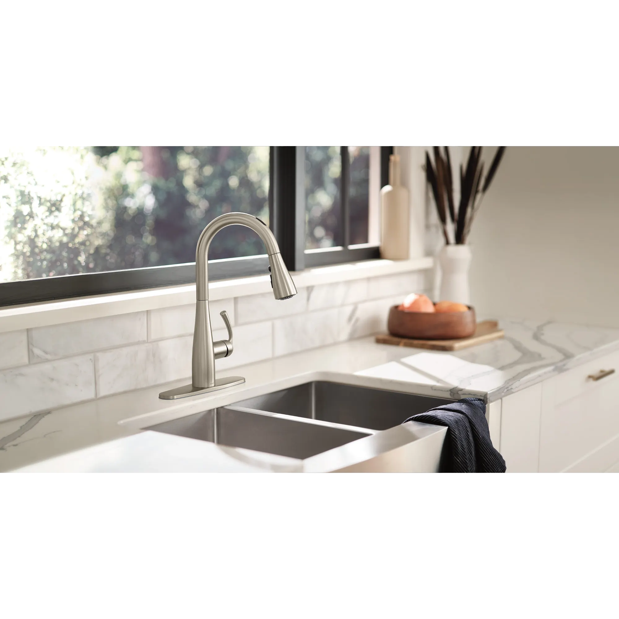 Essie Smart Faucet Voice Control One-Handle High Arc Pulldown Kitchen Faucet - Image 3
