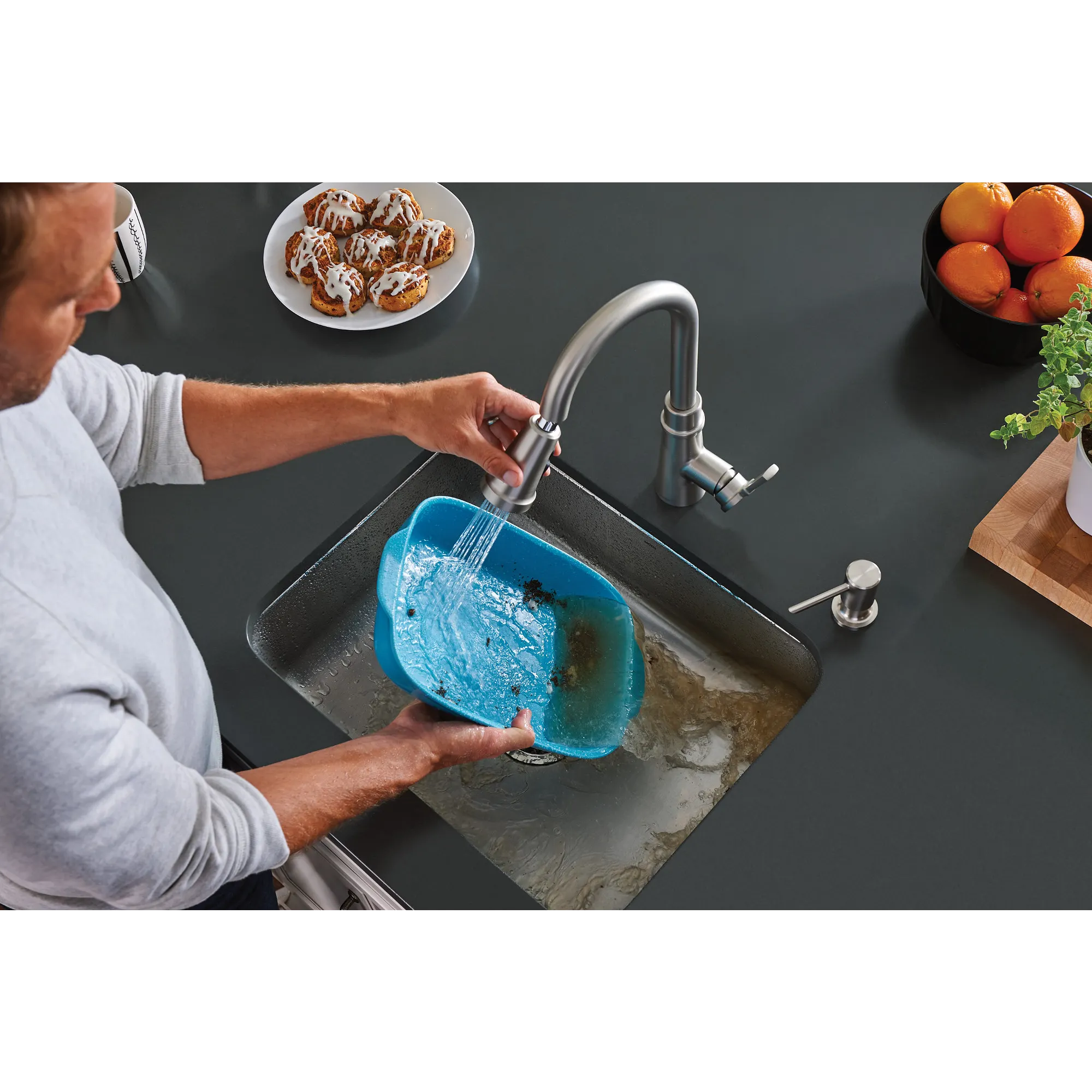 Tullis One-Handle Pulldown Kitchen Faucet - Image 14