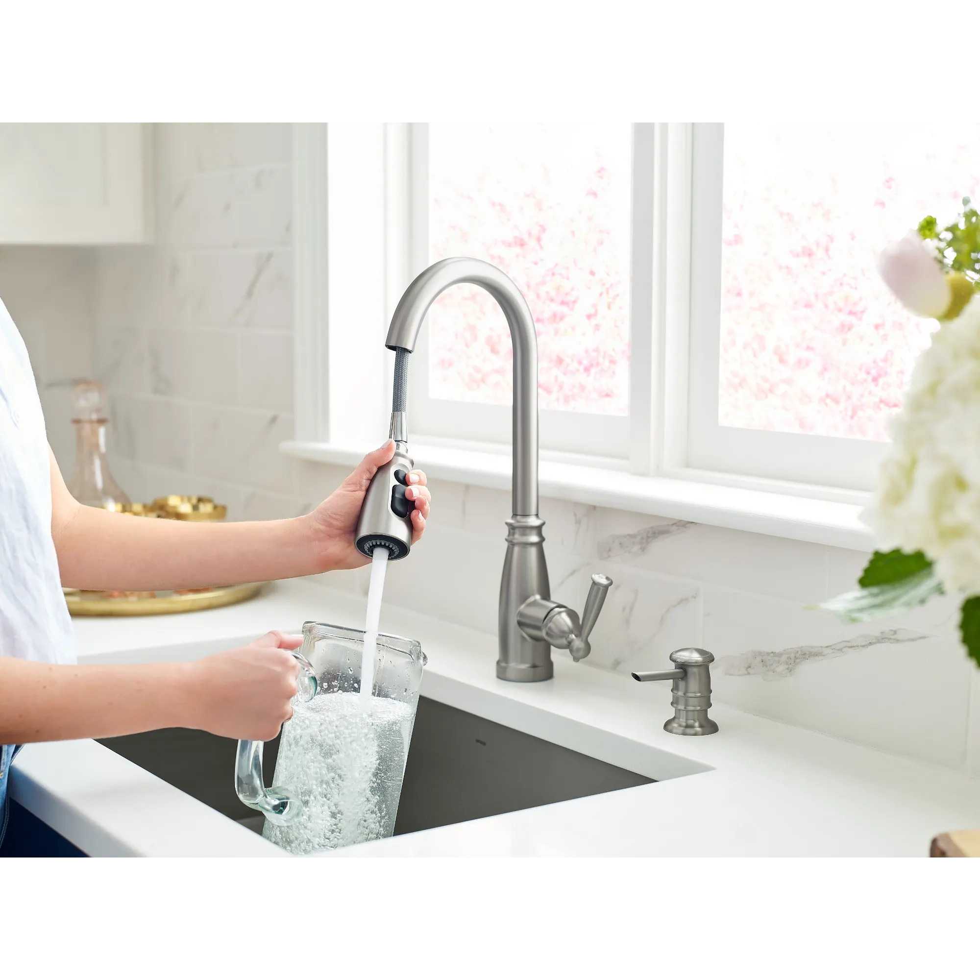 Morado One-Handle High Arc Pulldown Kitchen Faucet - Image 9