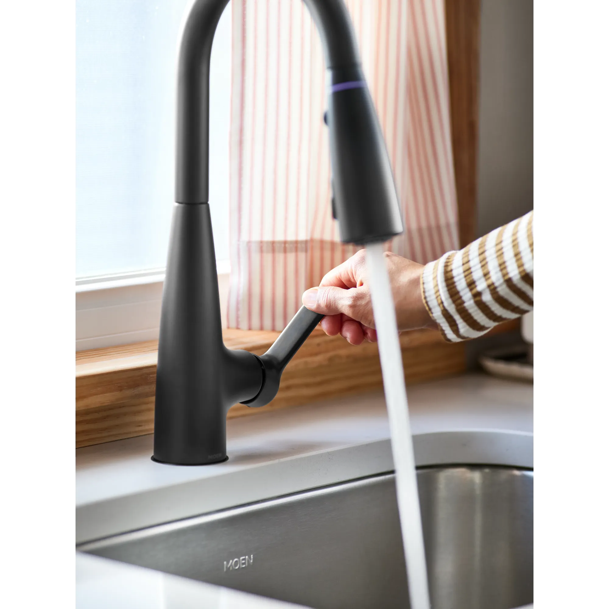 Haelyn One-Handle High Arc Pulldown Kitchen Faucet - Image 8