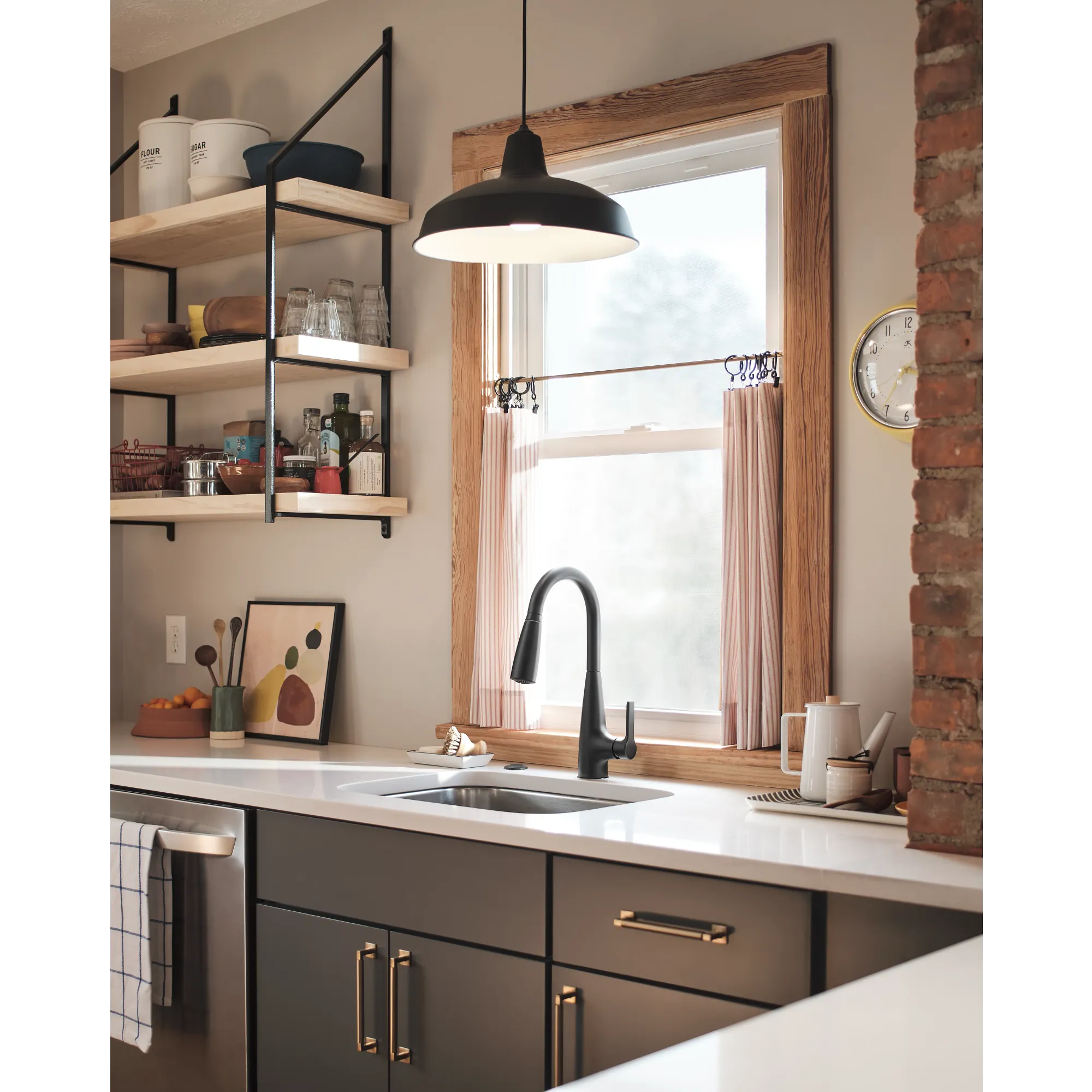 Haelyn One-Handle High Arc Pulldown Kitchen Faucet - Image 4
