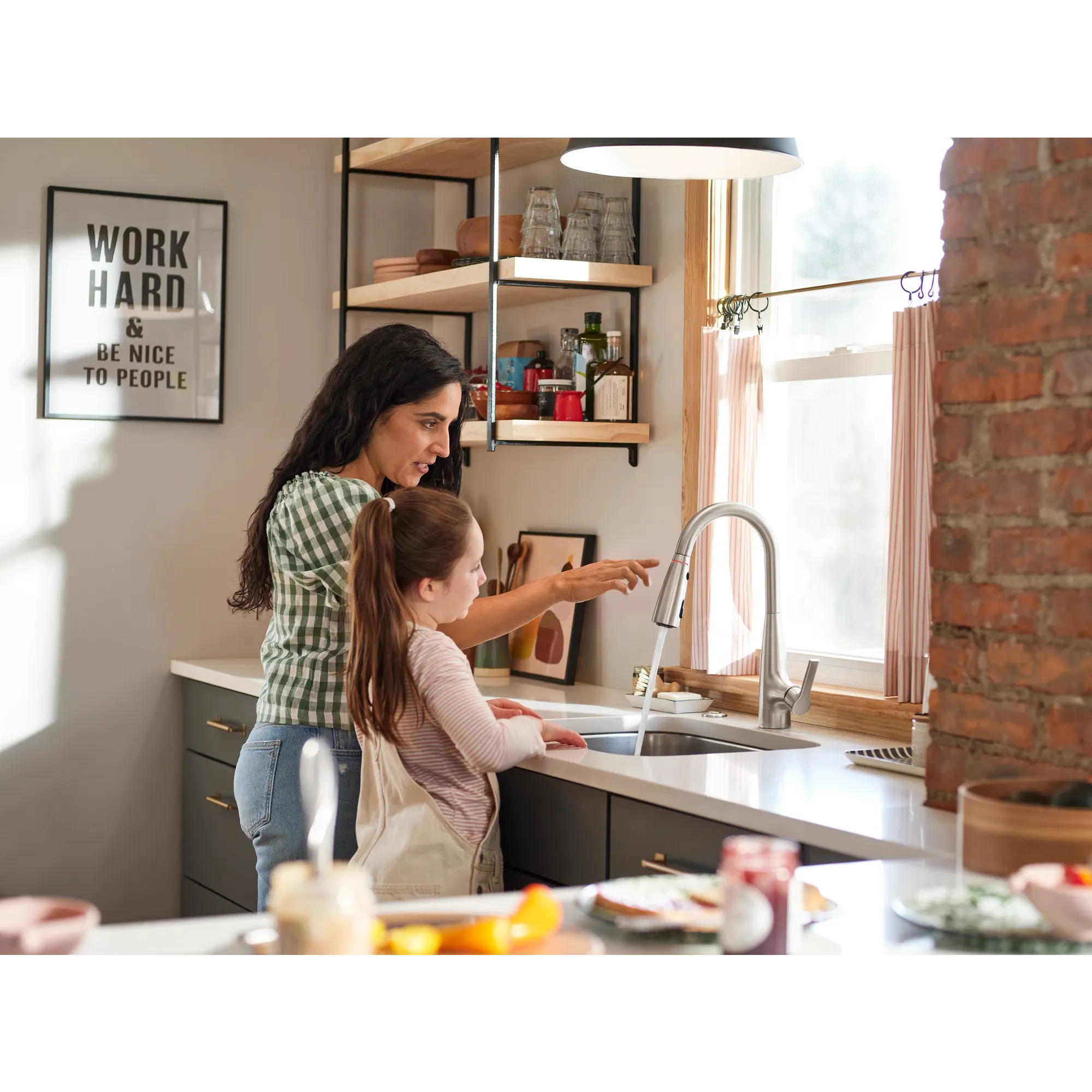 Haelyn One-Handle High Arc Pulldown Kitchen Faucet - Image 23