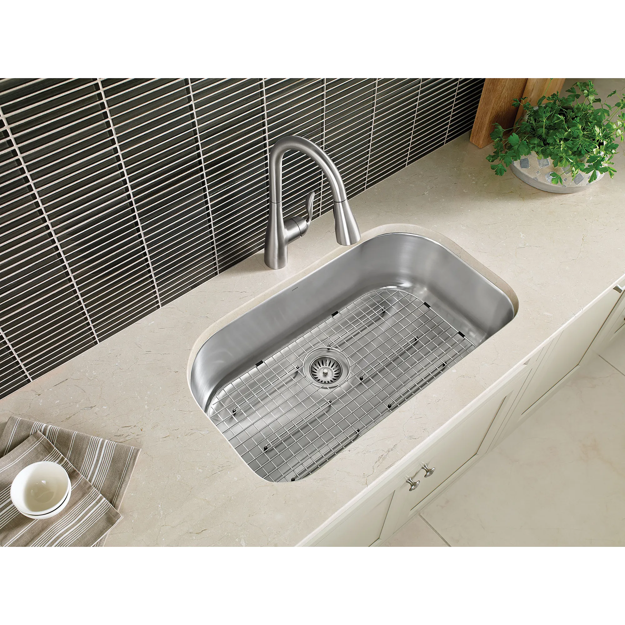 Notch One-Handle High Arc Pulldown Kitchen Faucet - Image 19