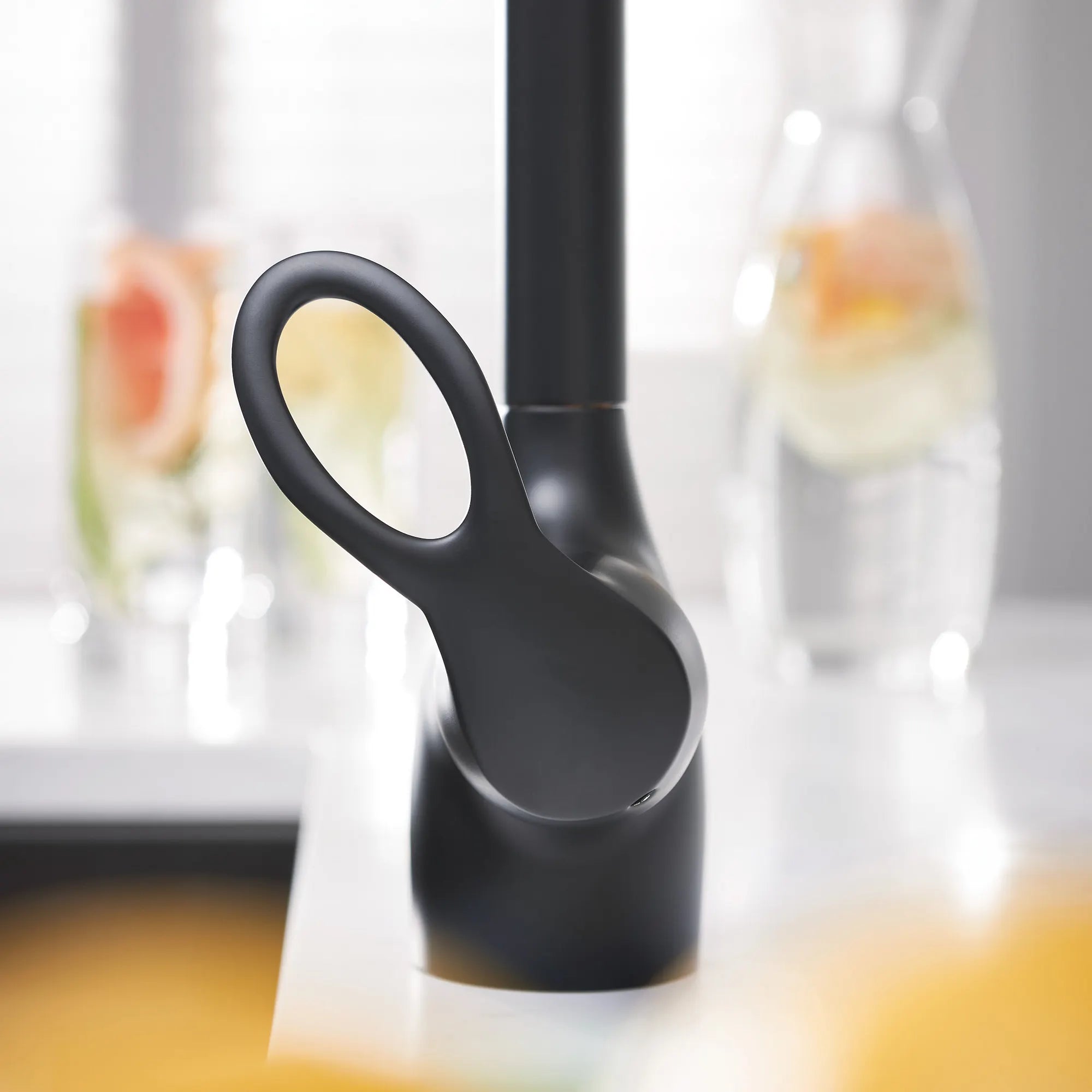 Kleo One-Handle High Arc Pulldown Kitchen Faucet - Image 16