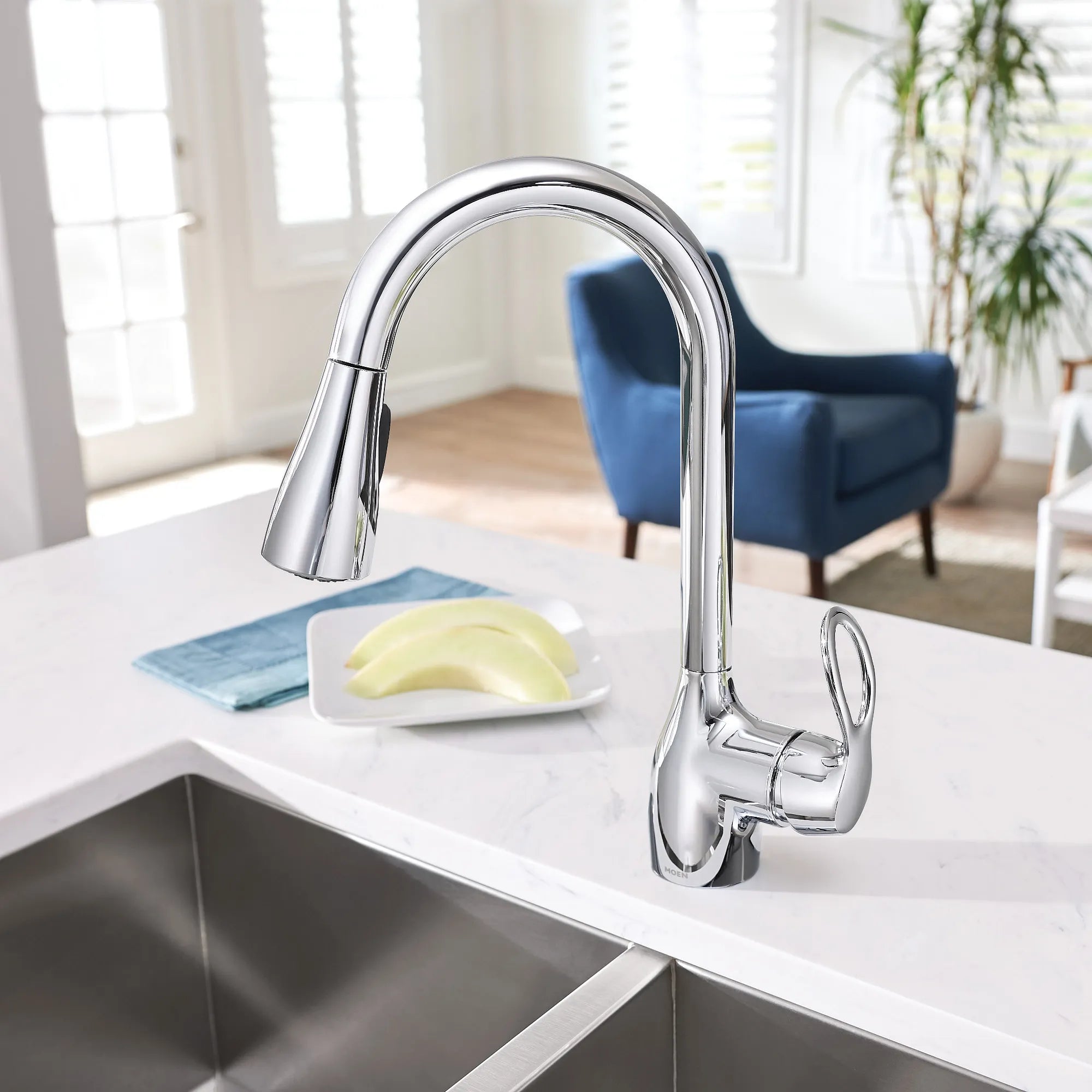 Kleo One-Handle High Arc Pulldown Kitchen Faucet - Image 2