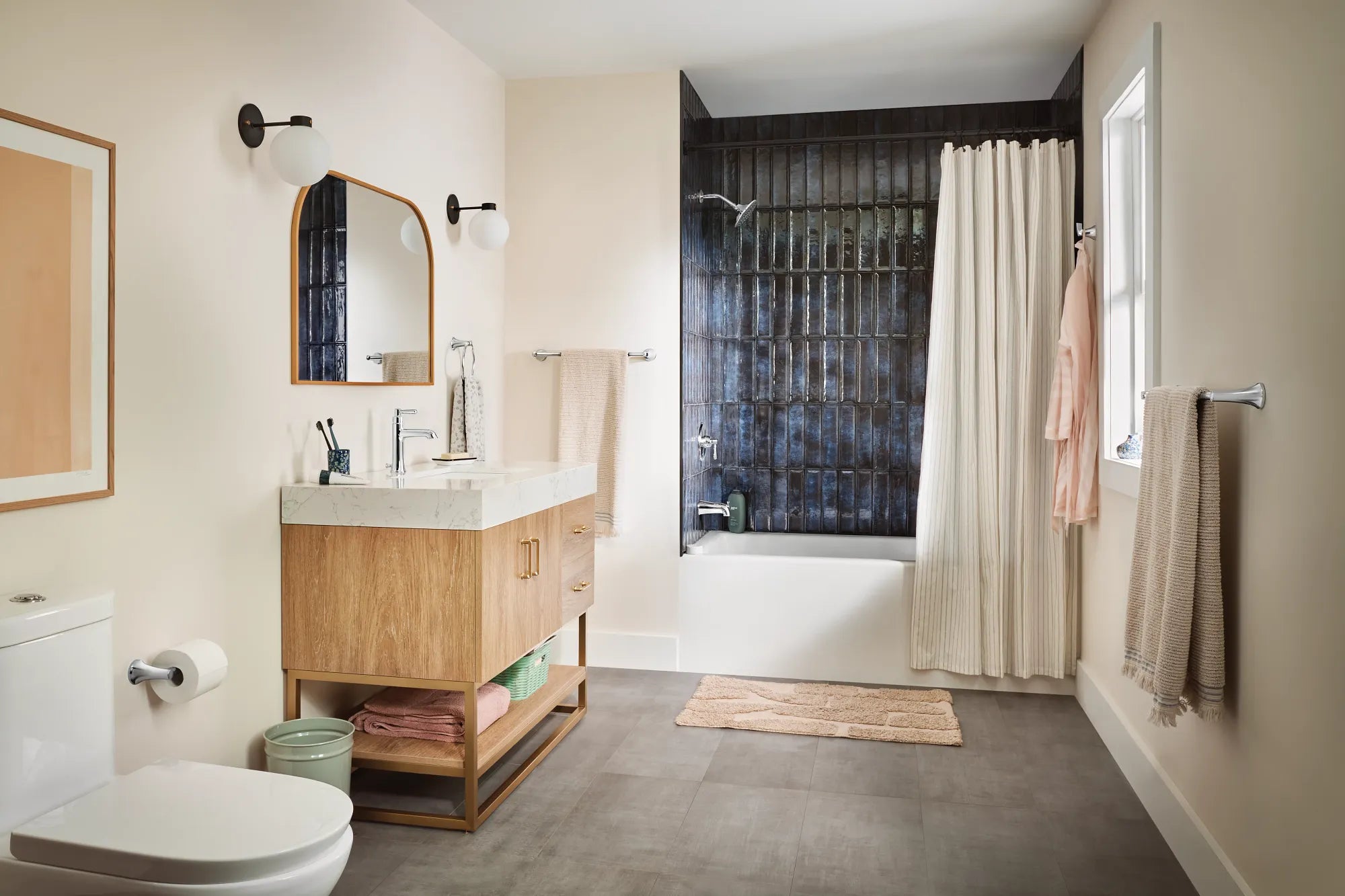 Ember Chrome cycling tub/shower - Image 2