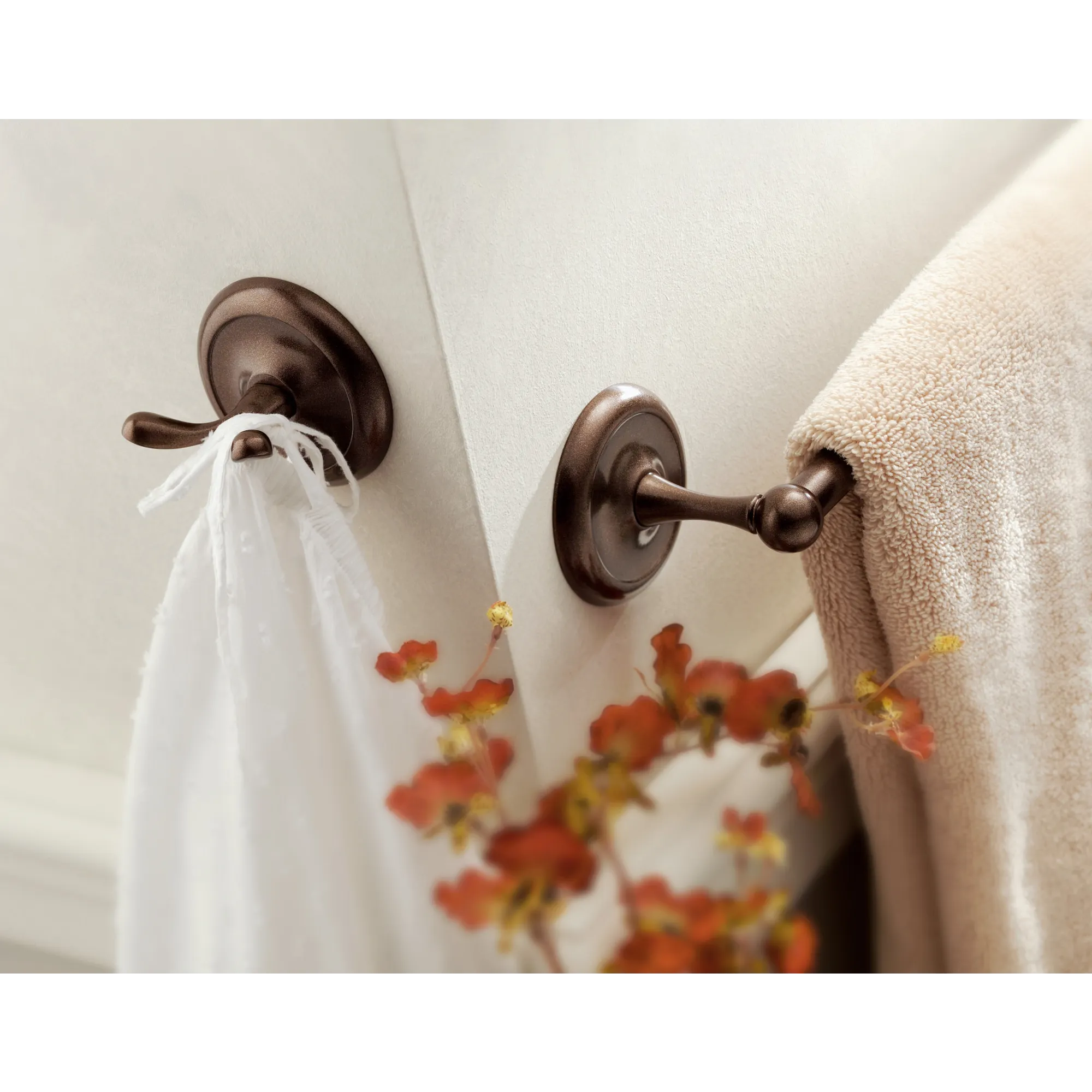 Yorkshire Chrome 24 Towel Bar - Image 2
