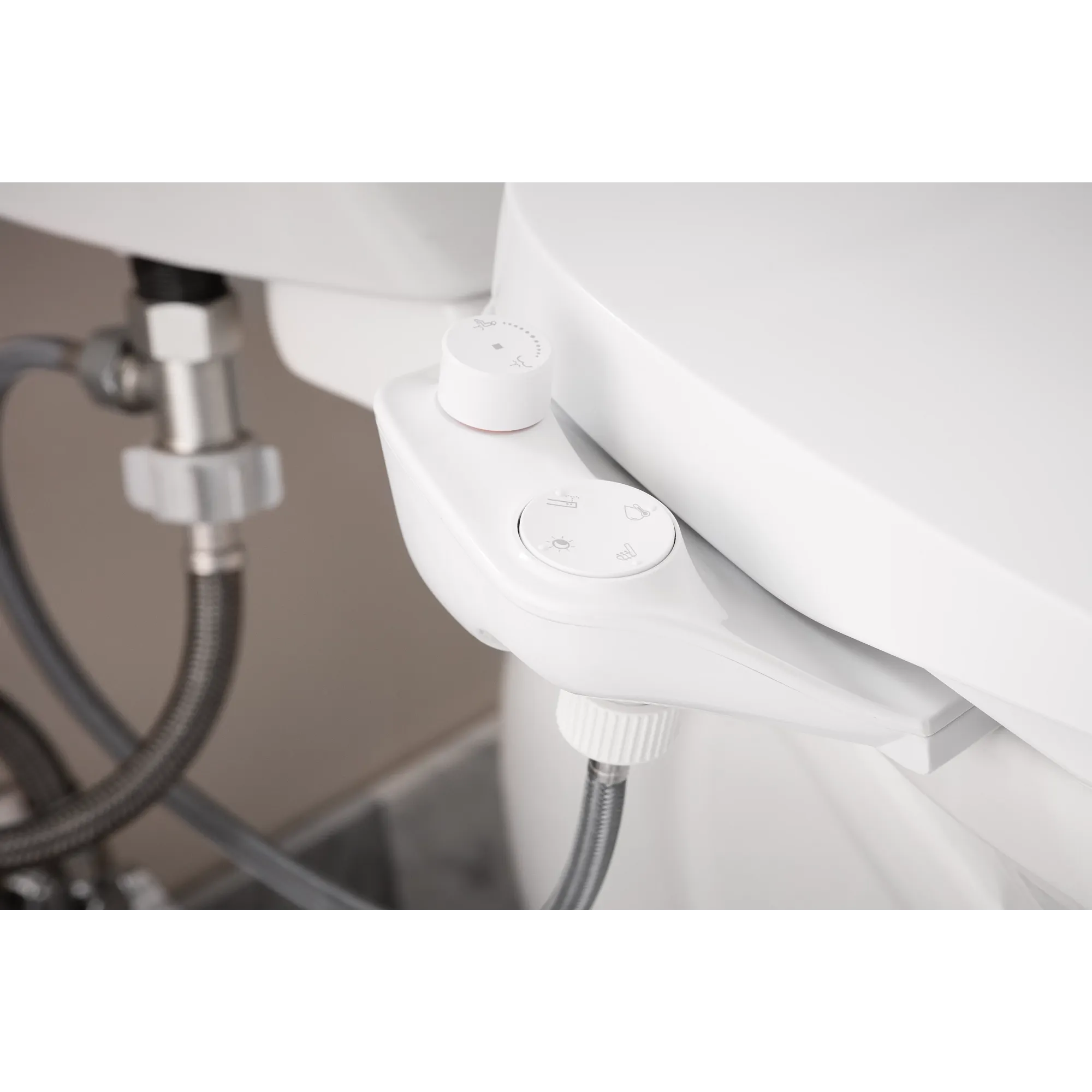 Moen 3-Series Electronic Bidet Seat - Image 15